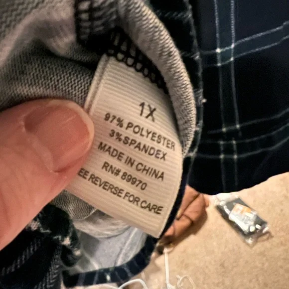 Eden & Olivia Blue and Green Plaid Top Open Back Button Down - Picture 7 of 10